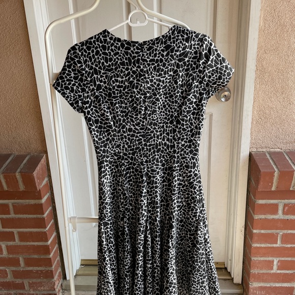 Calvin Klein Black and White Fit and Flare Midi Dress - Picture 4 of 6